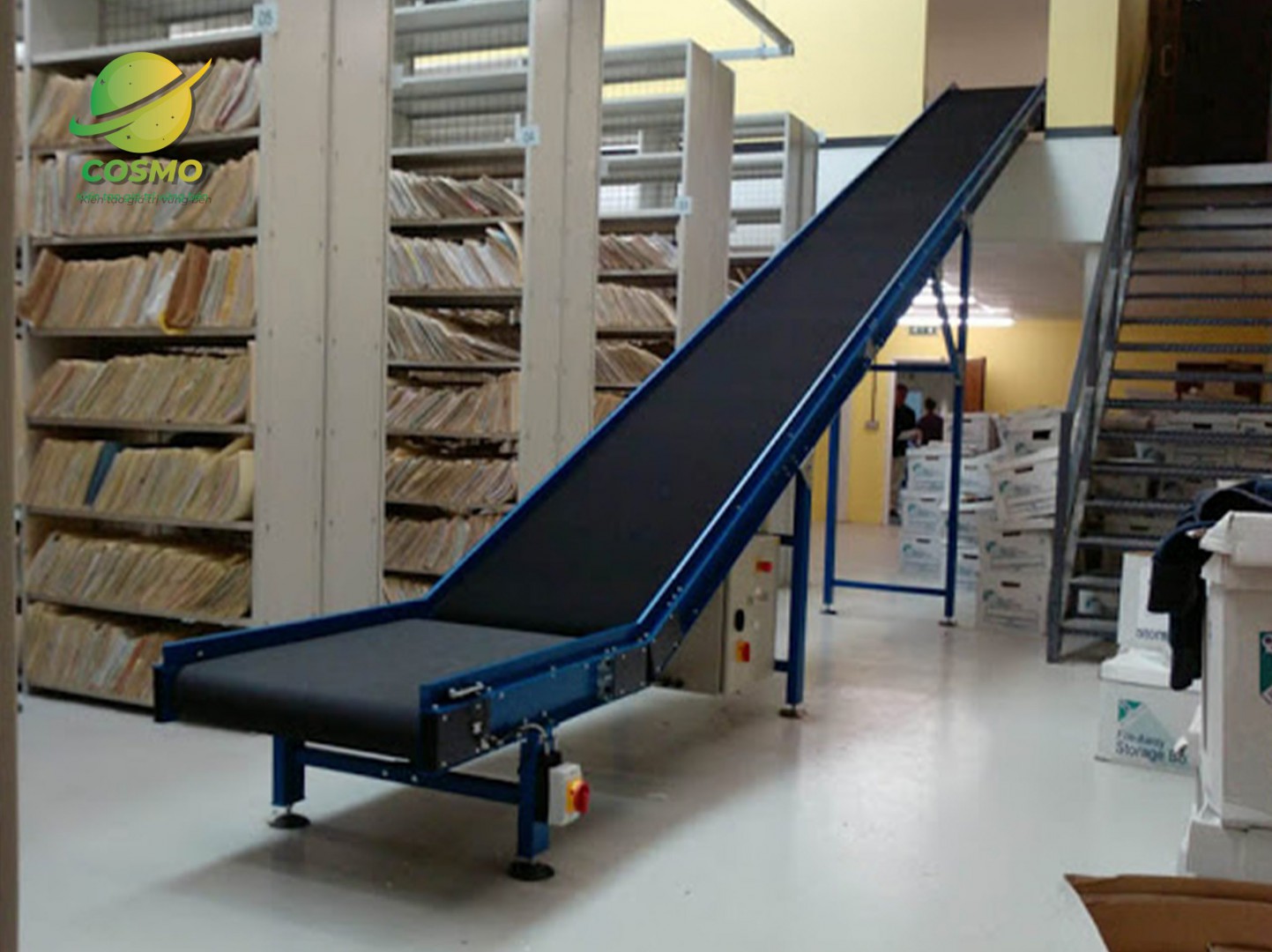 Băng tải nghiêng