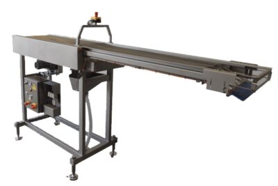 Băng tải chở sản phẩm đúc