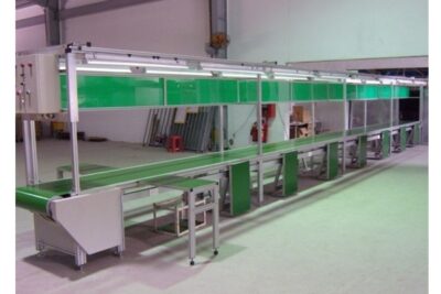 Băng tải lắp ráp linh kiện điện tử